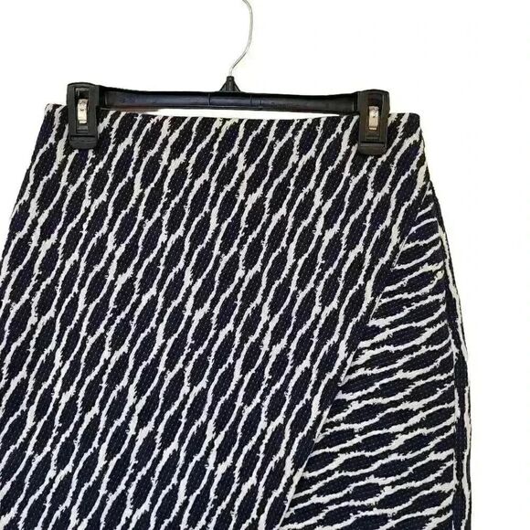 Loft Women's Black & White Cotton/Poly Geometric Print Asymmetrical Wrap Pencil - Picture 4 of 13